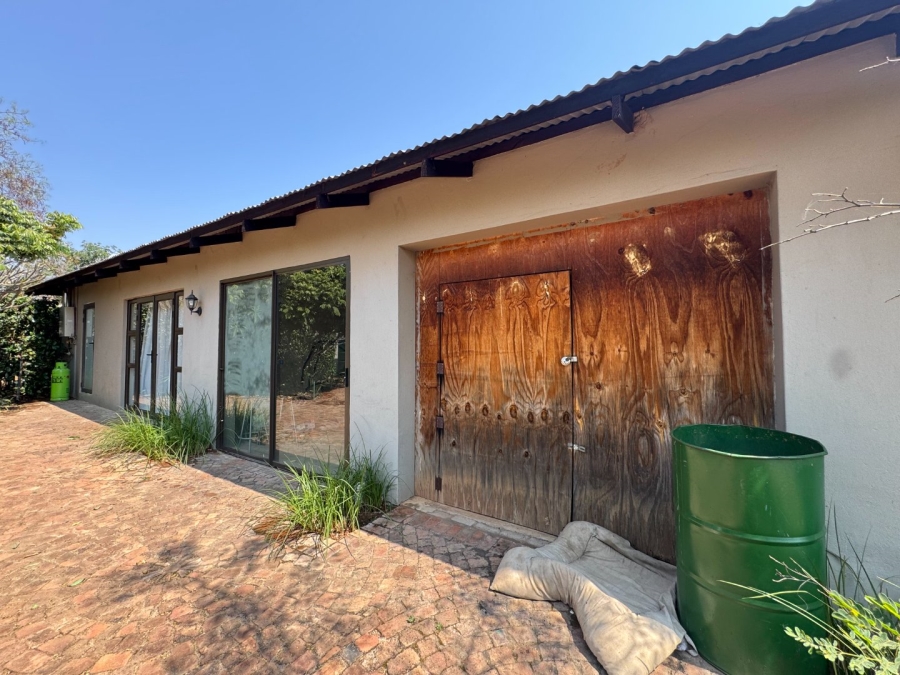 Commercial Property for Sale in Zilkaatsnek North West